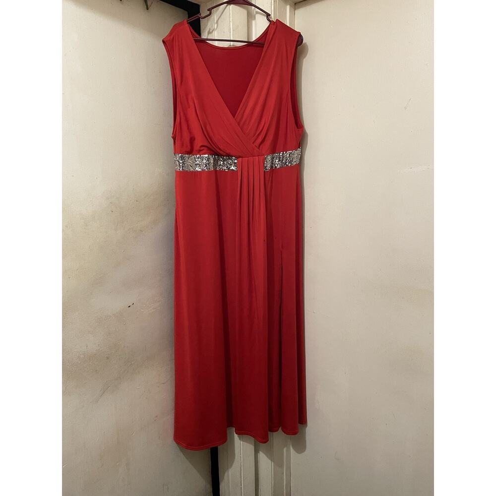 Elegant Sleeveless Evening Dress with Silver Sequin Waist Detail Women 2X